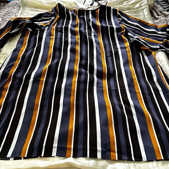 NEW PHOTOS! TUNIC, VERTICAL STRIPE, COLOUR: MOCHA BISQUE, SIZE 4X, LONG SLEEVES, - Picture 8 of 16